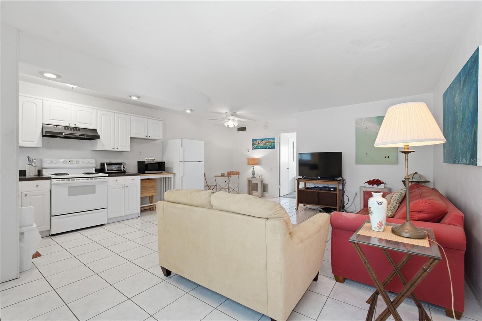 615 S PALM AVE #10 — photo 6