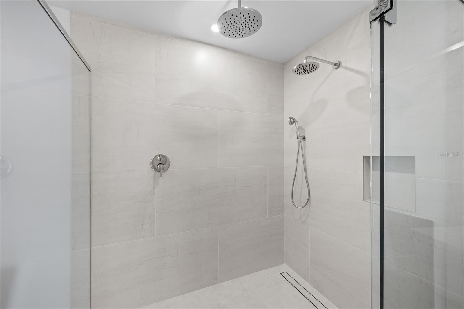 5713 BOWEN DANIEL DR. #1506 — photo 34