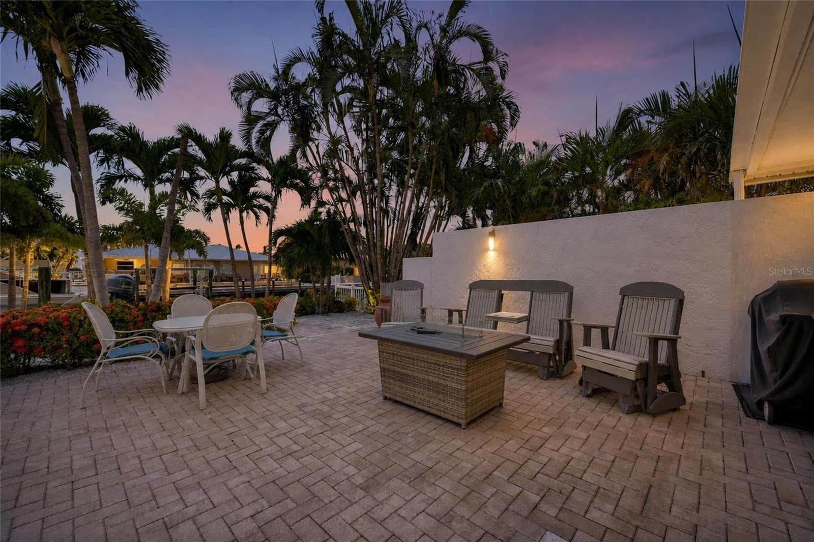 514 KEY ROYALE DR — photo 48
