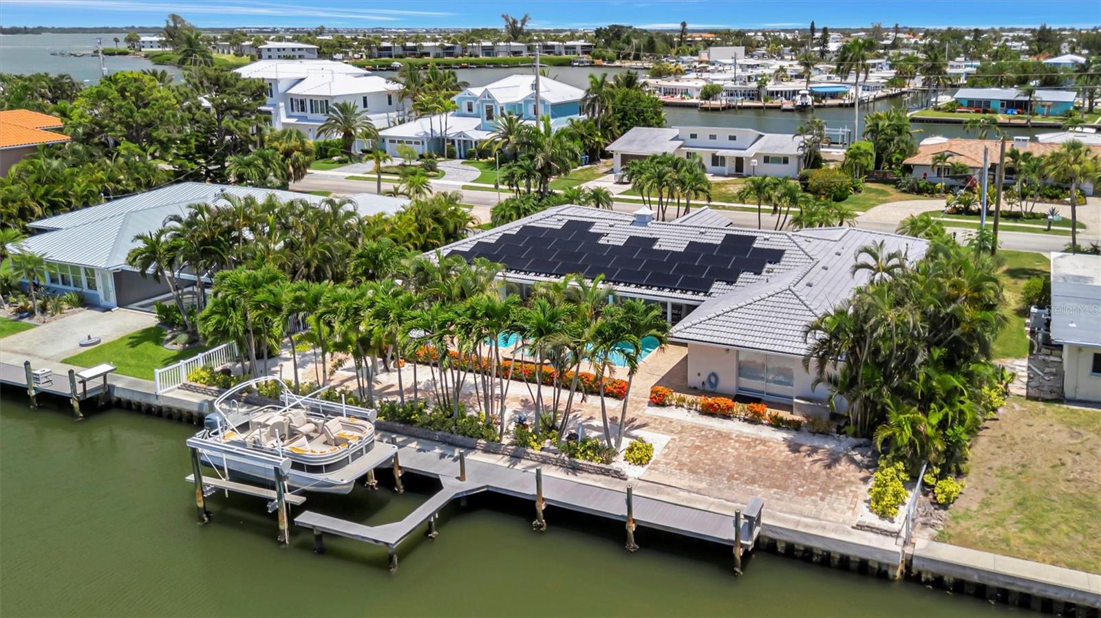 514 KEY ROYALE DR — photo 4