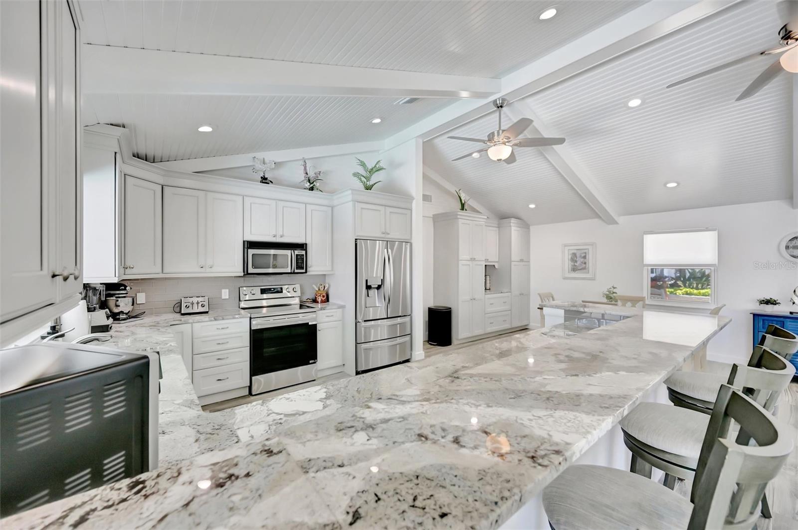 514 KEY ROYALE DR — photo 17
