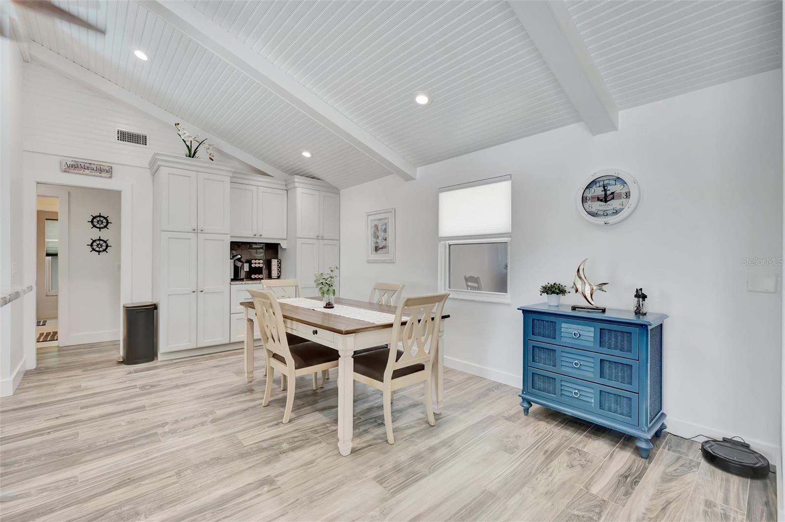 514 KEY ROYALE DR — photo 14
