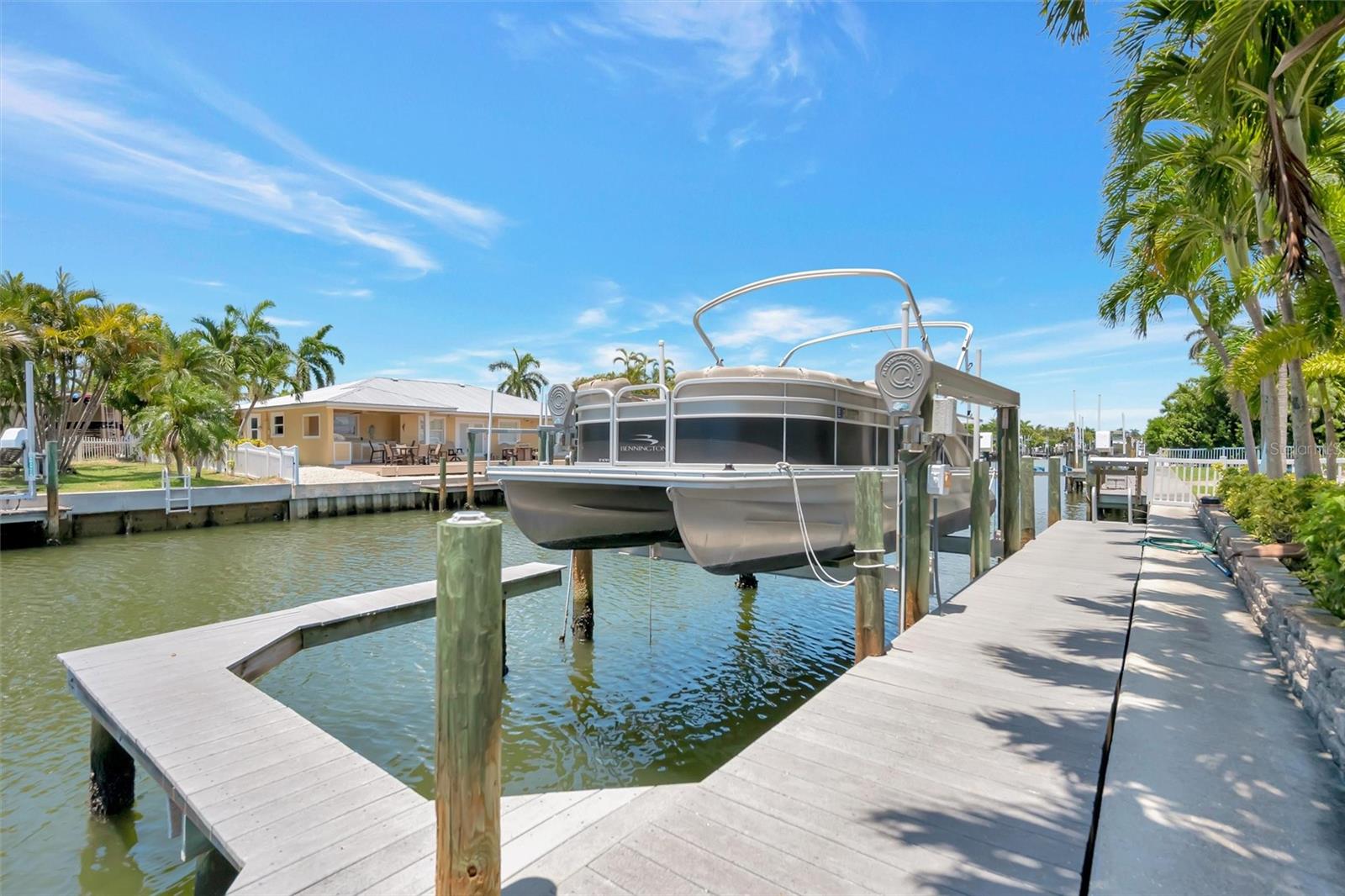 514 KEY ROYALE DR — photo 50