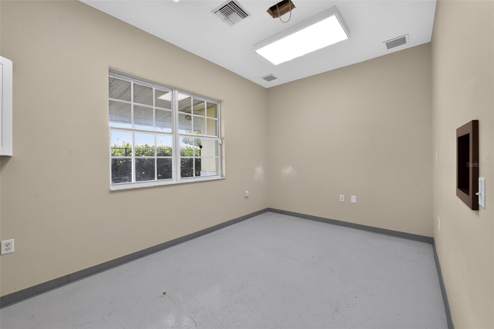2555 PINELLAS POINT DR S — photo 41