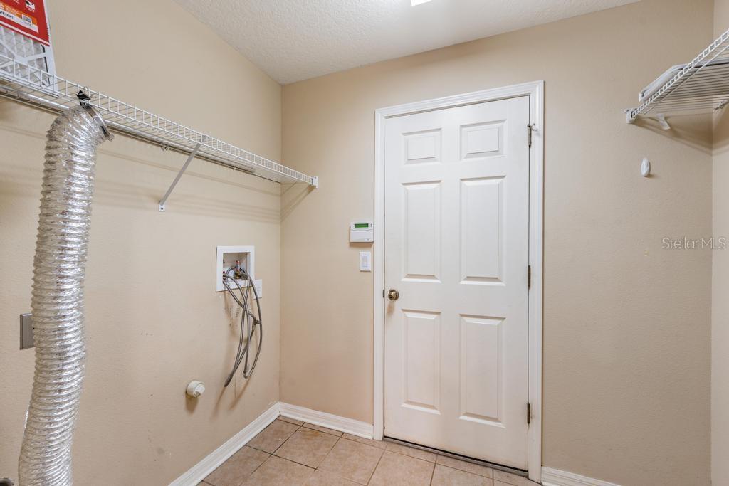 7013 FOREST MERE DR — photo 16