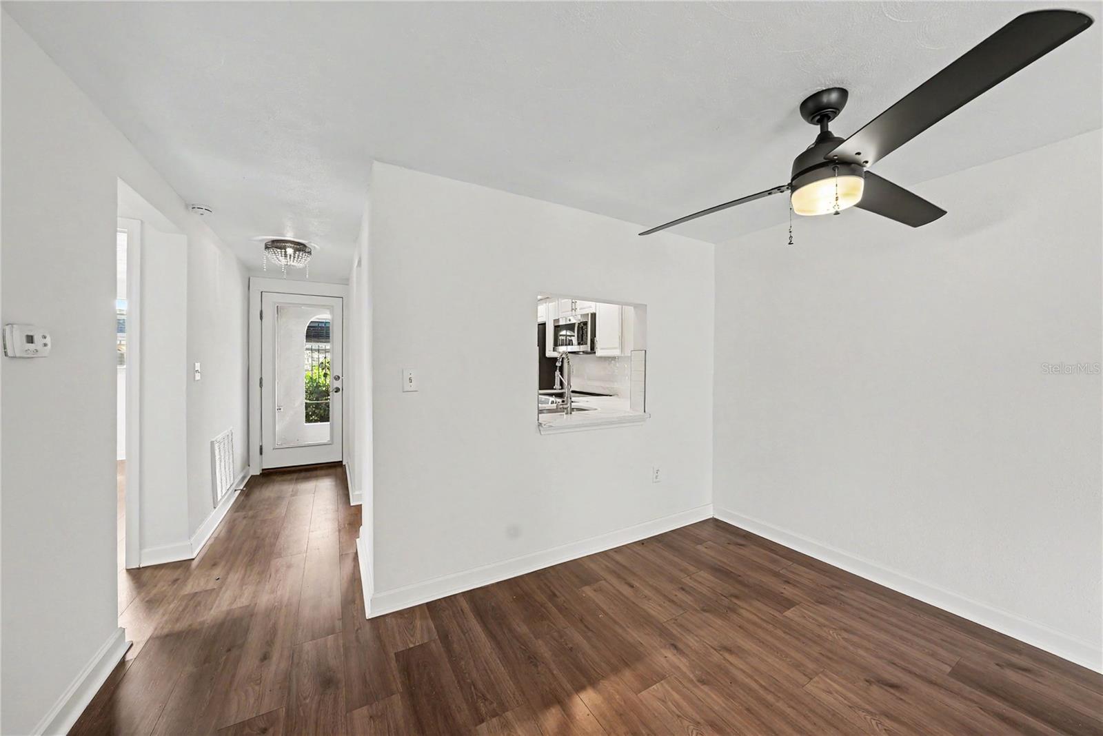 4135 STRATFORD DR — photo 5