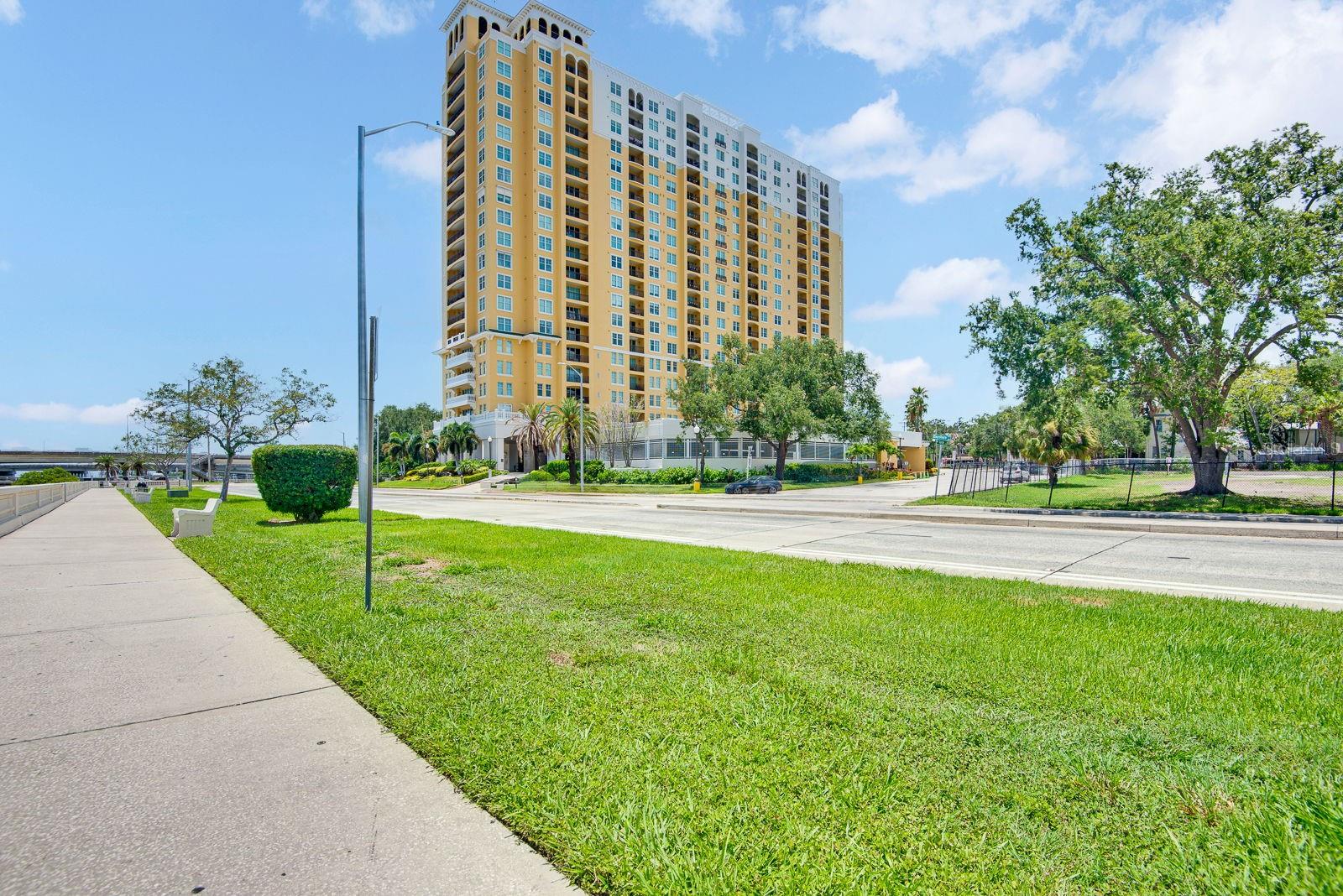 345 BAYSHORE BLVD #403 — photo 2
