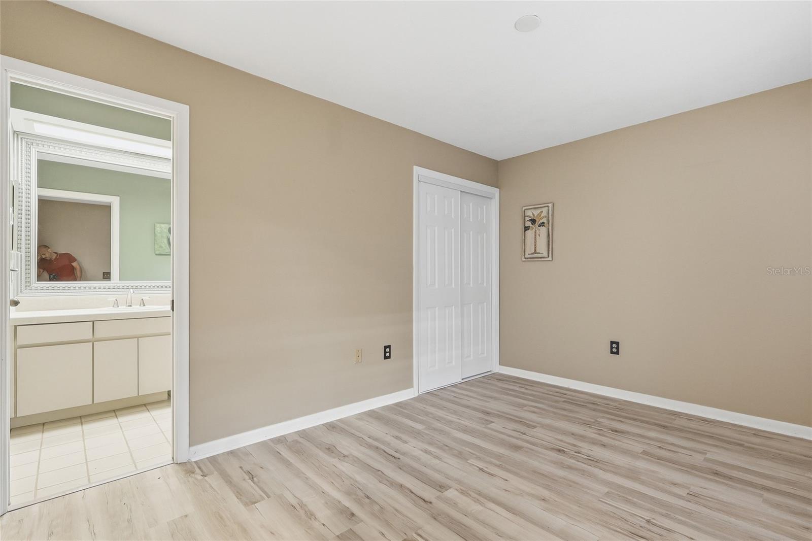 5434 KEMKERRY RD — photo 24