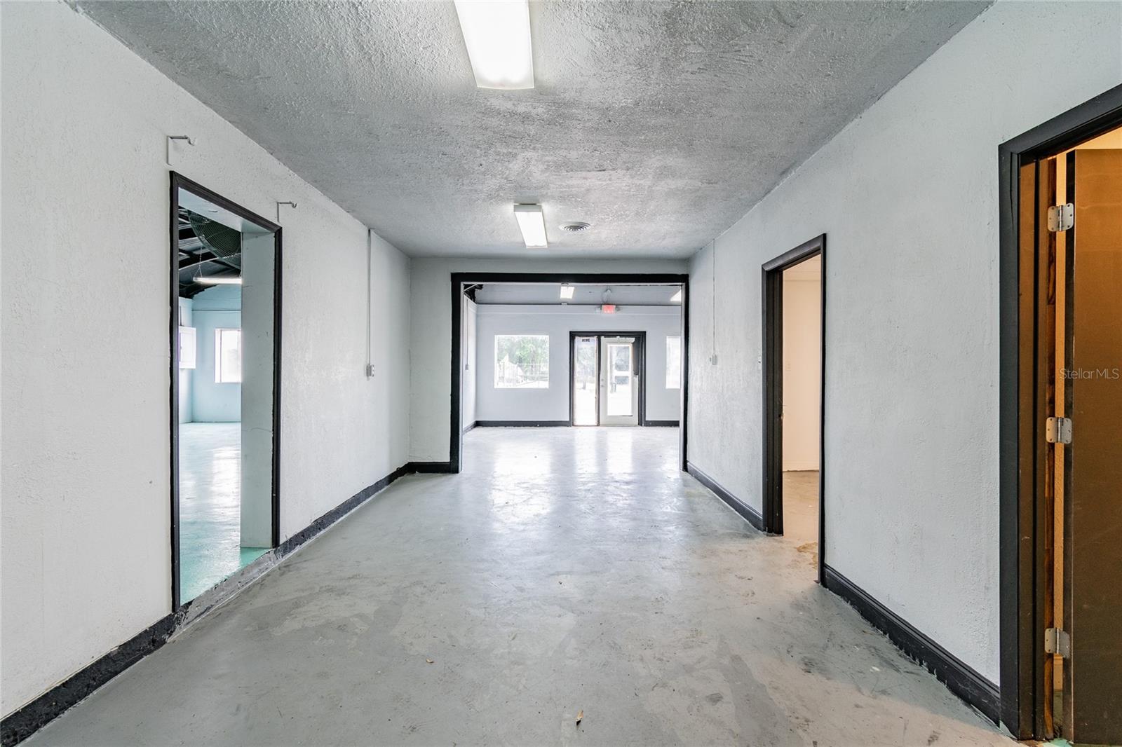 3410 E 7TH AVE — photo 10