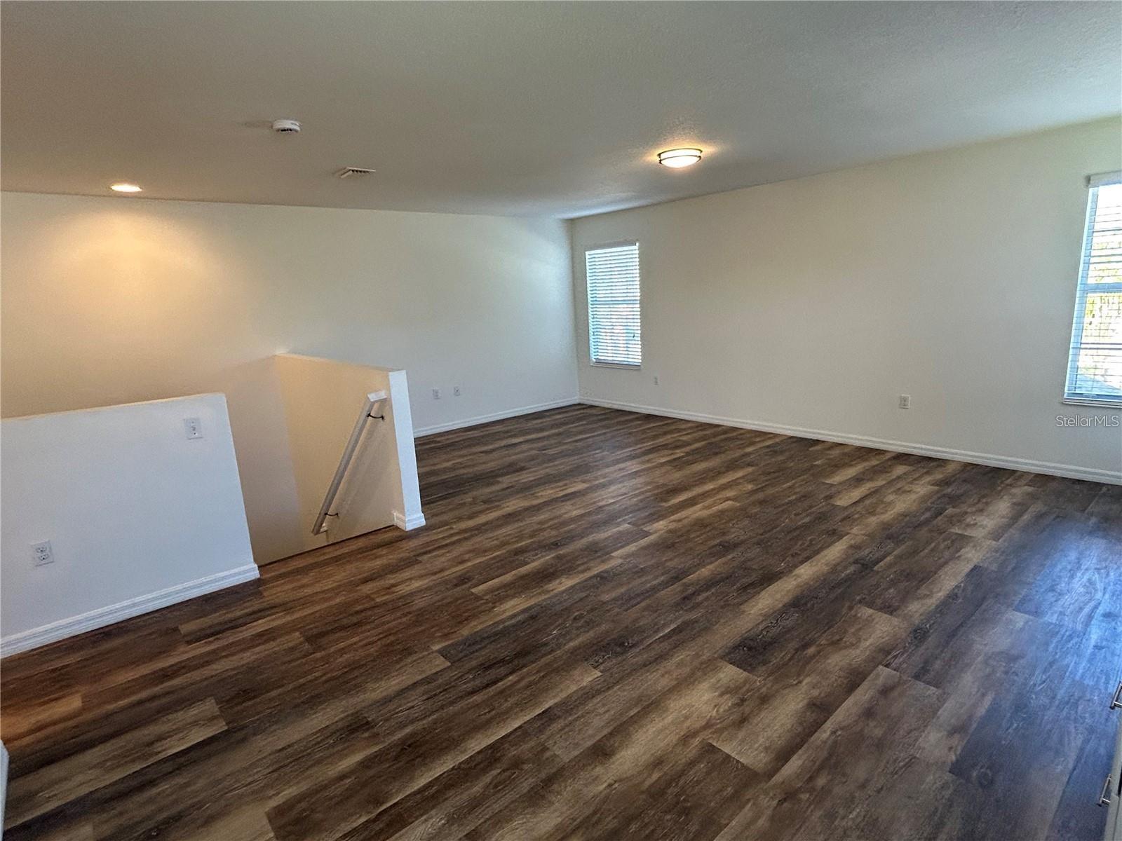 2802 BIRCHCREEK DR — photo 16