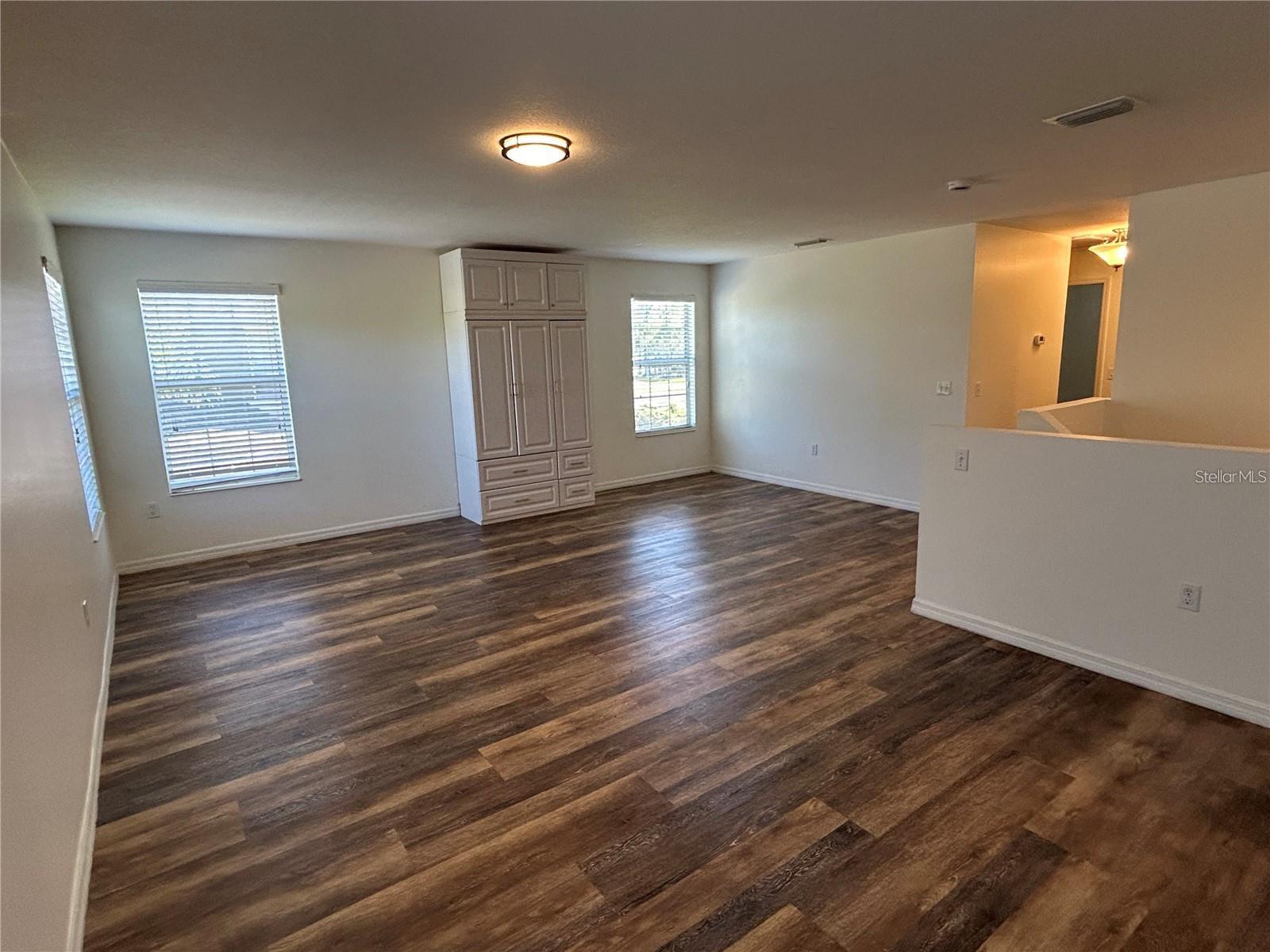 2802 BIRCHCREEK DR — photo 14