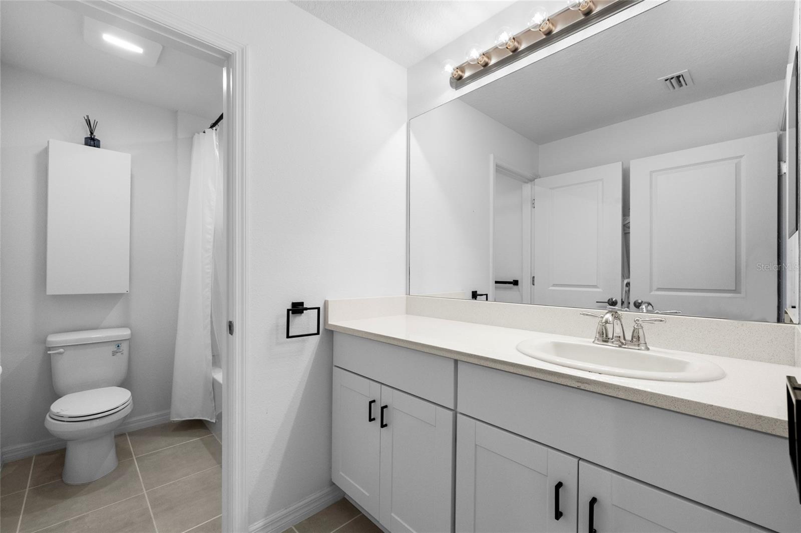 6365 SPRINGMONT LOOP — photo 32