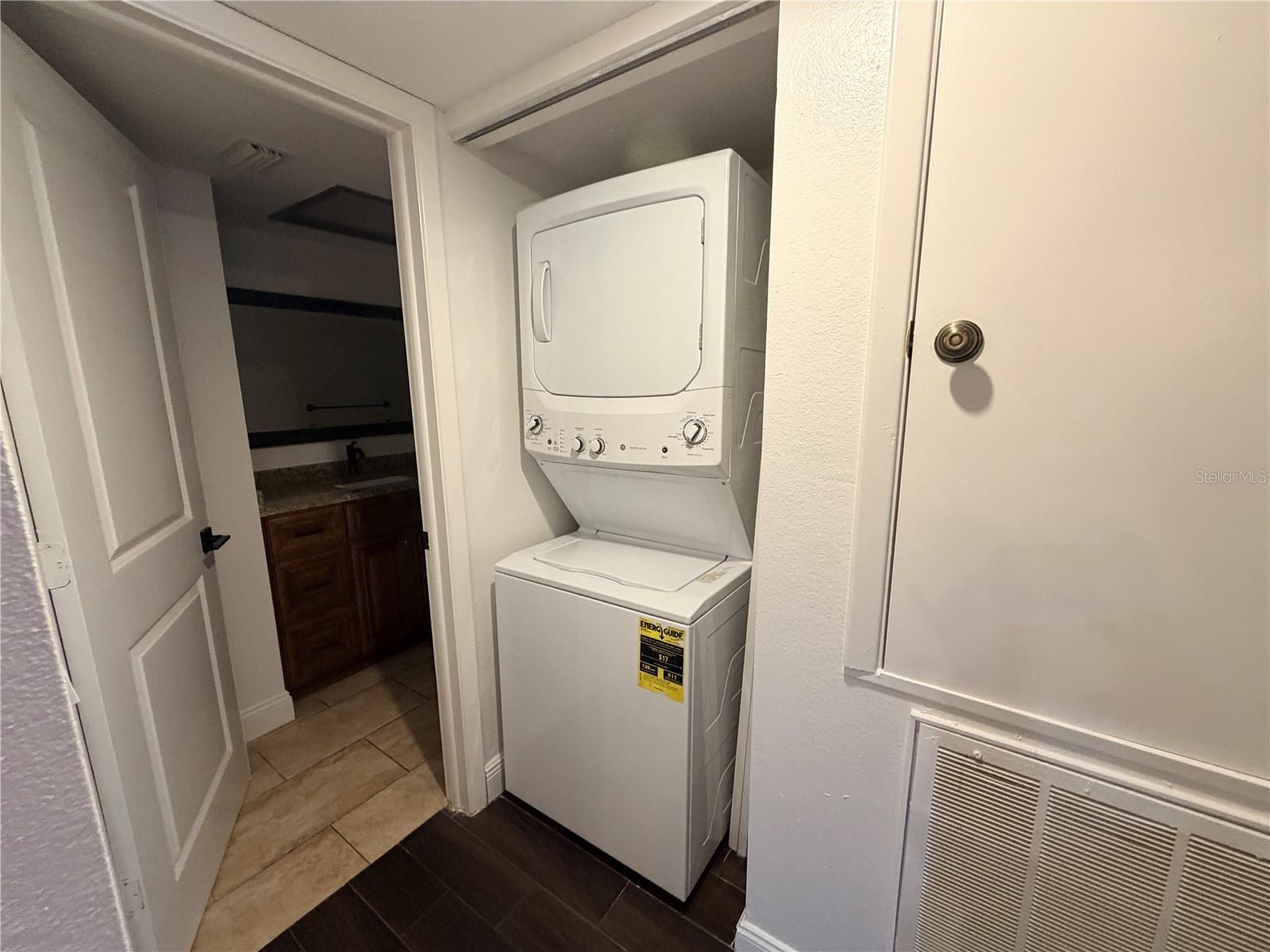 13602 S VILLAGE DR #1106 — photo 10
