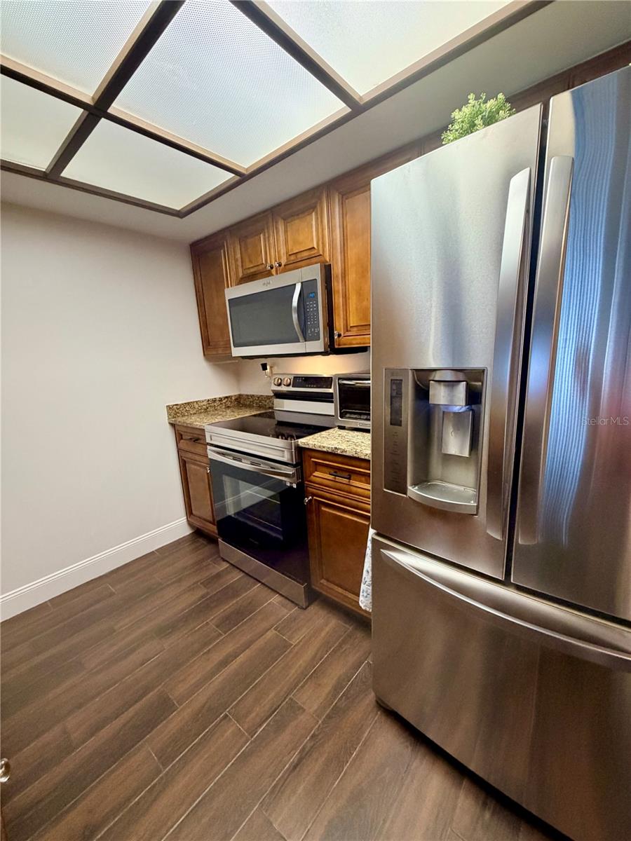 13602 S VILLAGE DR #1106 — photo 6