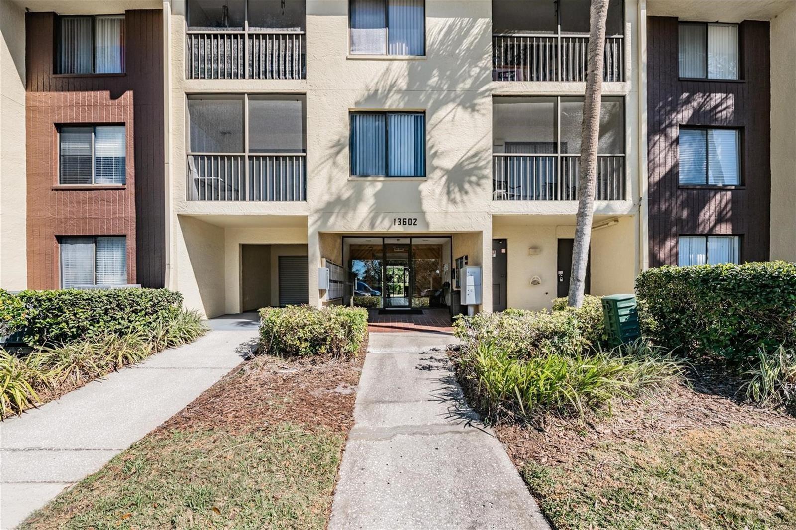 13602 S VILLAGE DR #1106 — photo 2