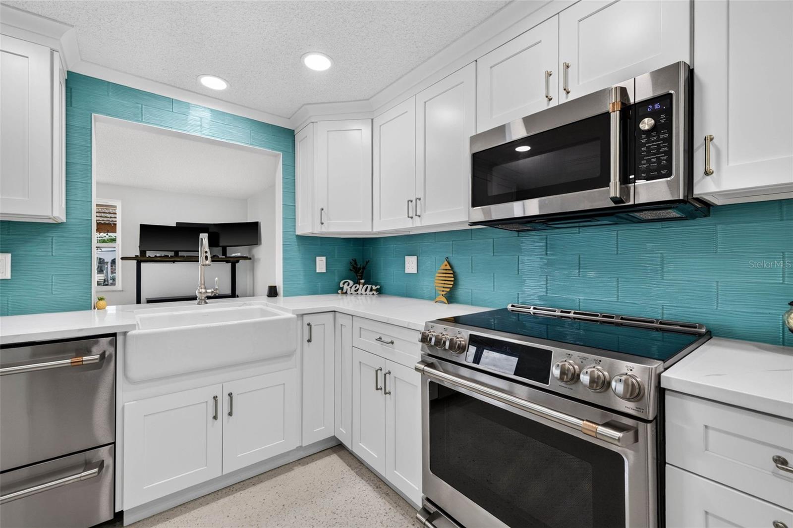 13626 JENNITA DR — photo 8
