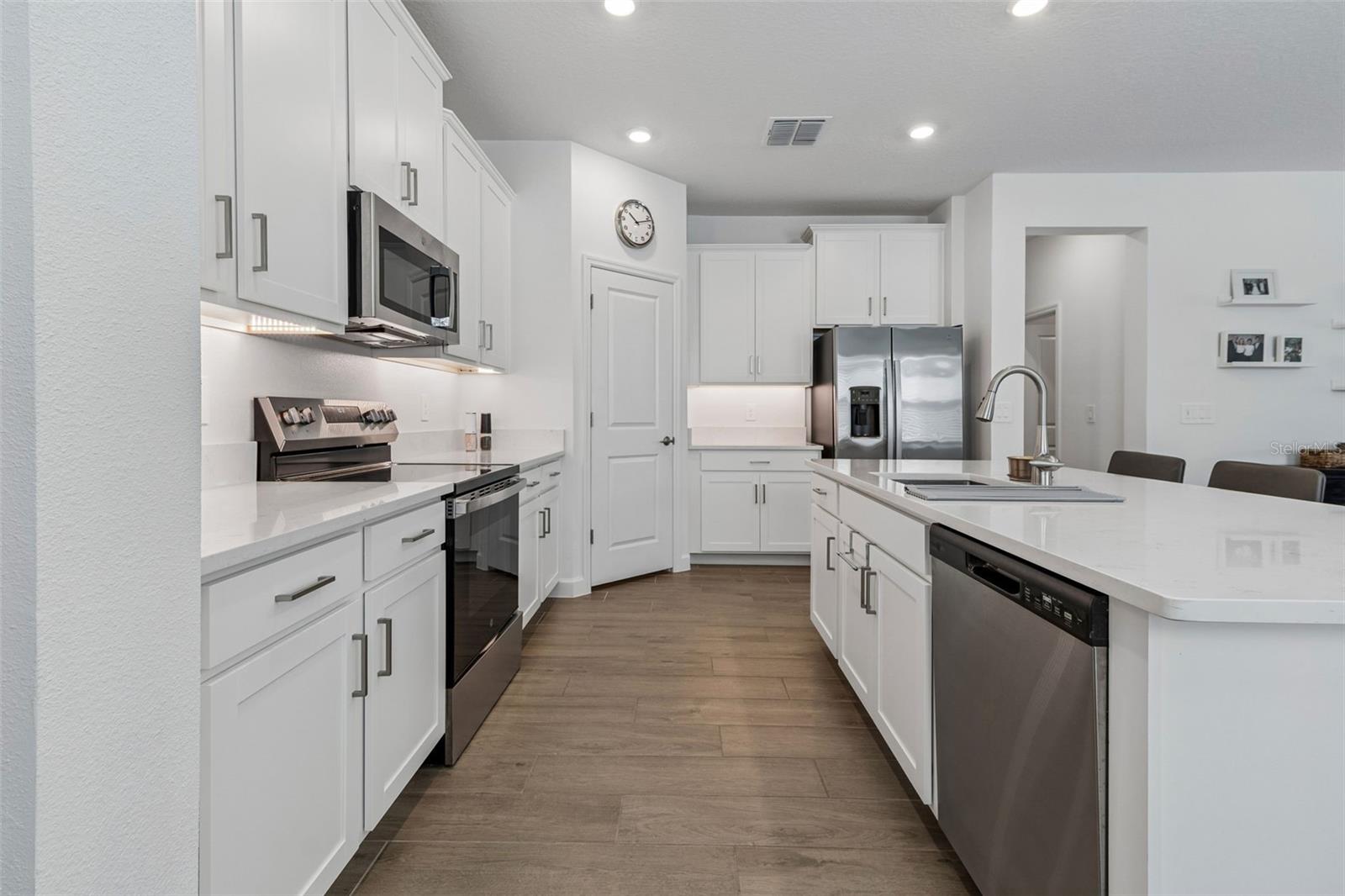 31735 GRIFFIN SANDS LN — photo 2