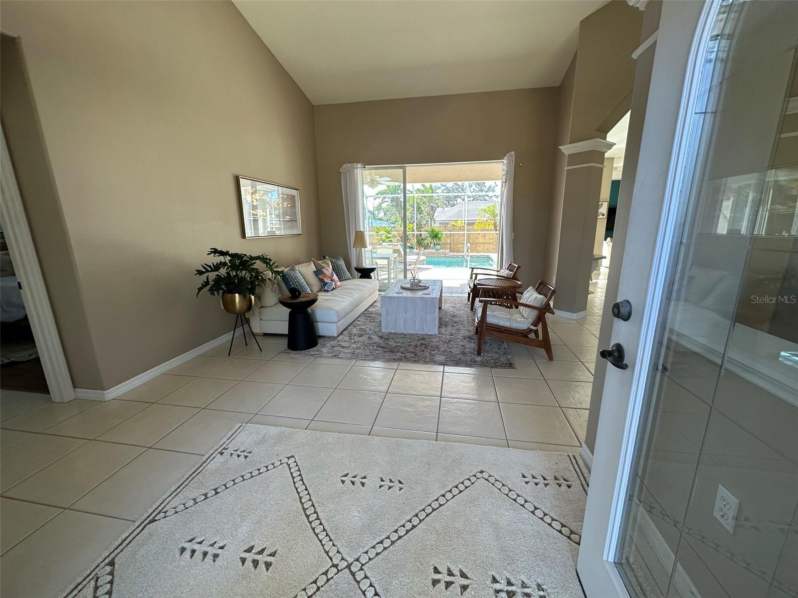 4580 CRYSTAL RD — photo 4