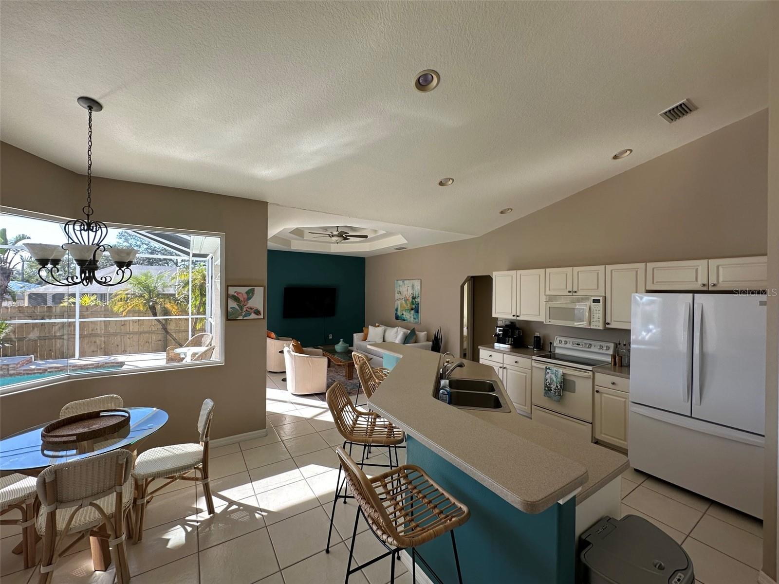 4580 CRYSTAL RD — photo 9