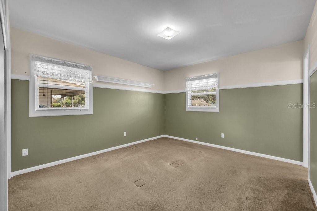 1105 N PARSONS AVE — photo 15