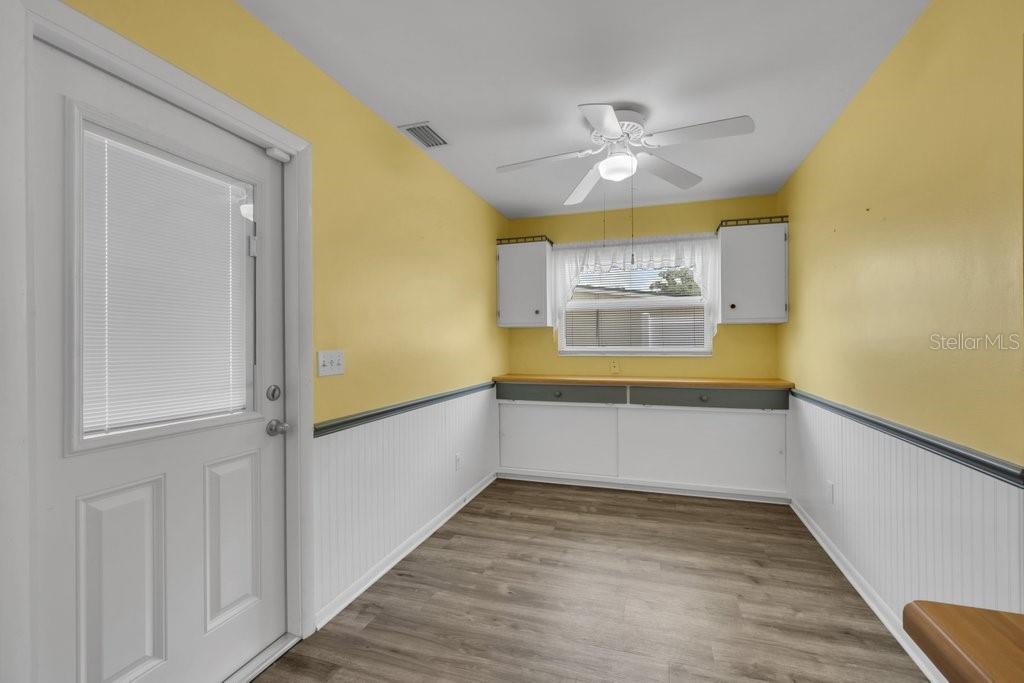 1105 N PARSONS AVE — photo 22