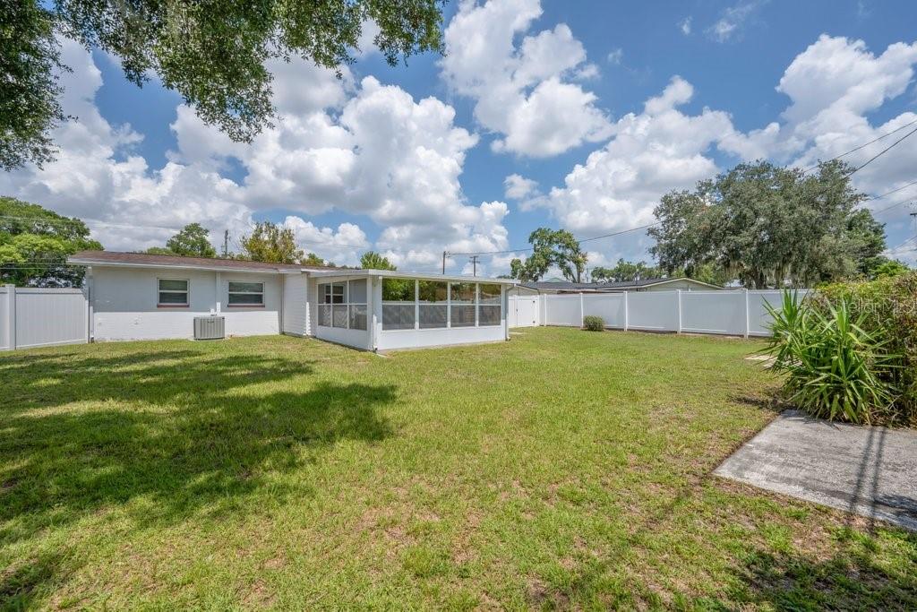 1105 N PARSONS AVE — photo 27