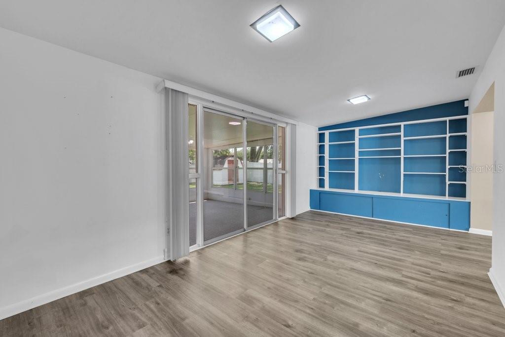 1105 N PARSONS AVE — photo 12