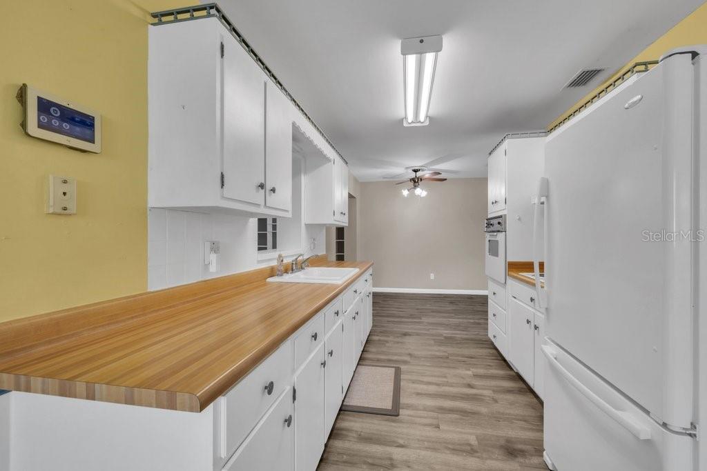 1105 N PARSONS AVE — photo 9