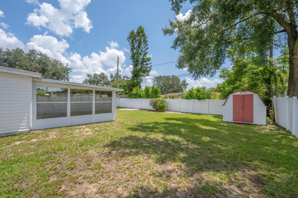 1105 N PARSONS AVE — photo 2