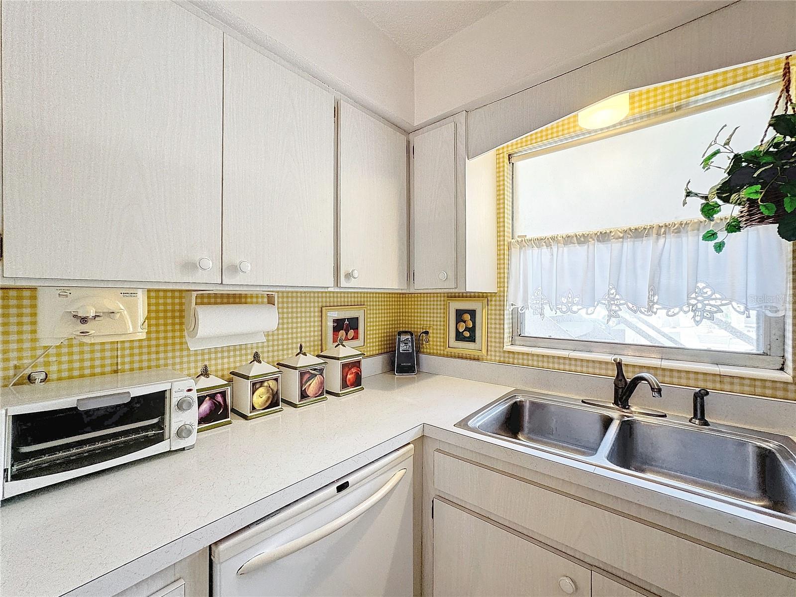 210 PARK BLVD N #129 — photo 8