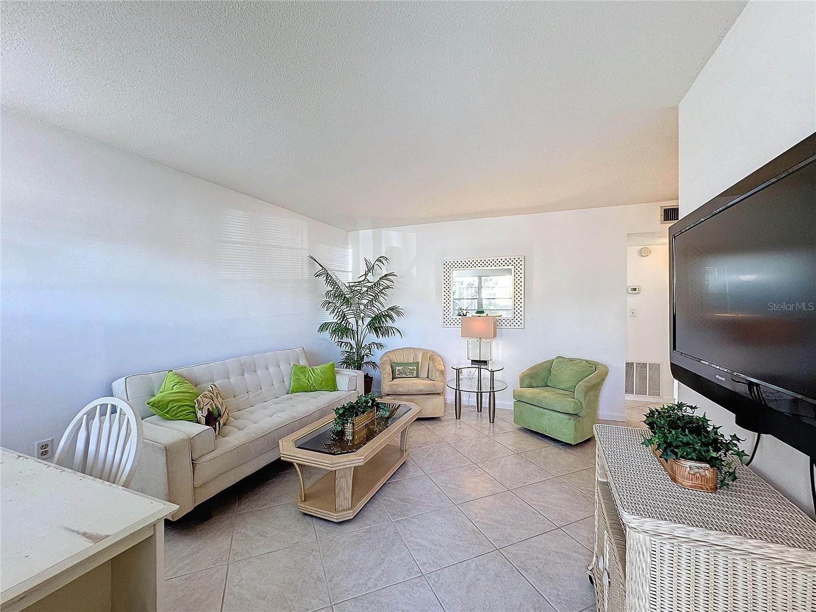 210 PARK BLVD N #129 — photo 5