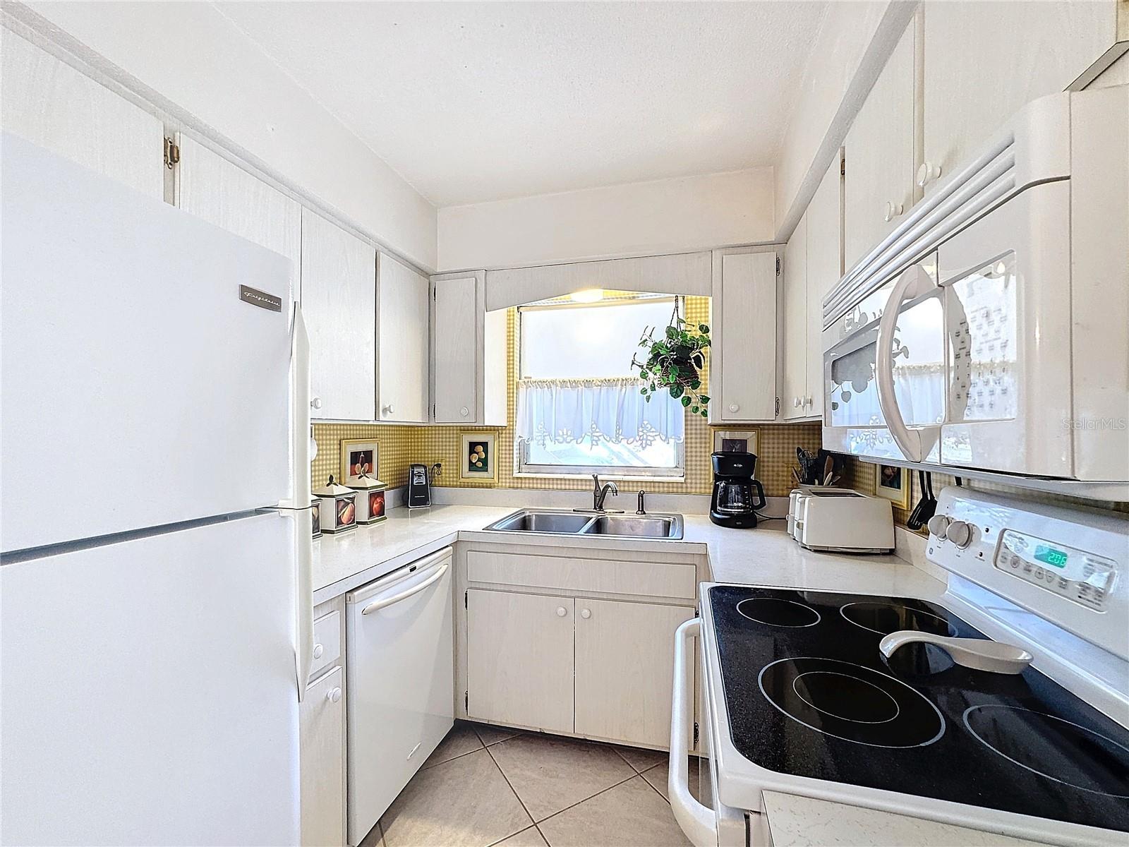 210 PARK BLVD N #129 — photo 7