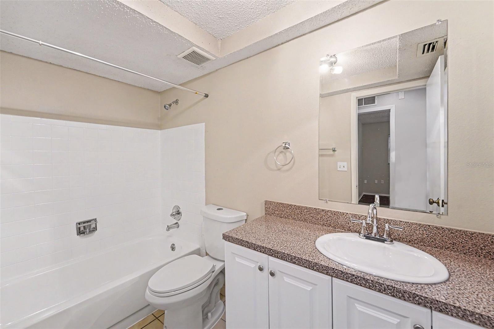 2431 GROVE RIDGE DR — photo 25