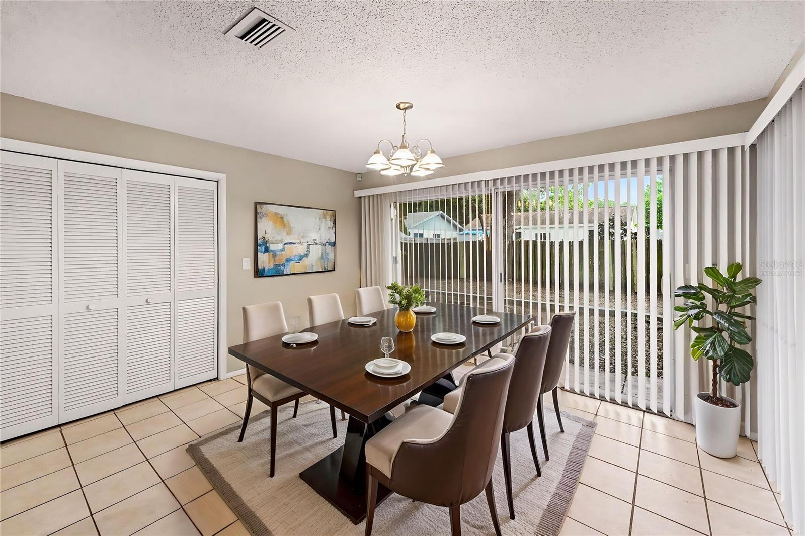 2431 GROVE RIDGE DR — photo 9