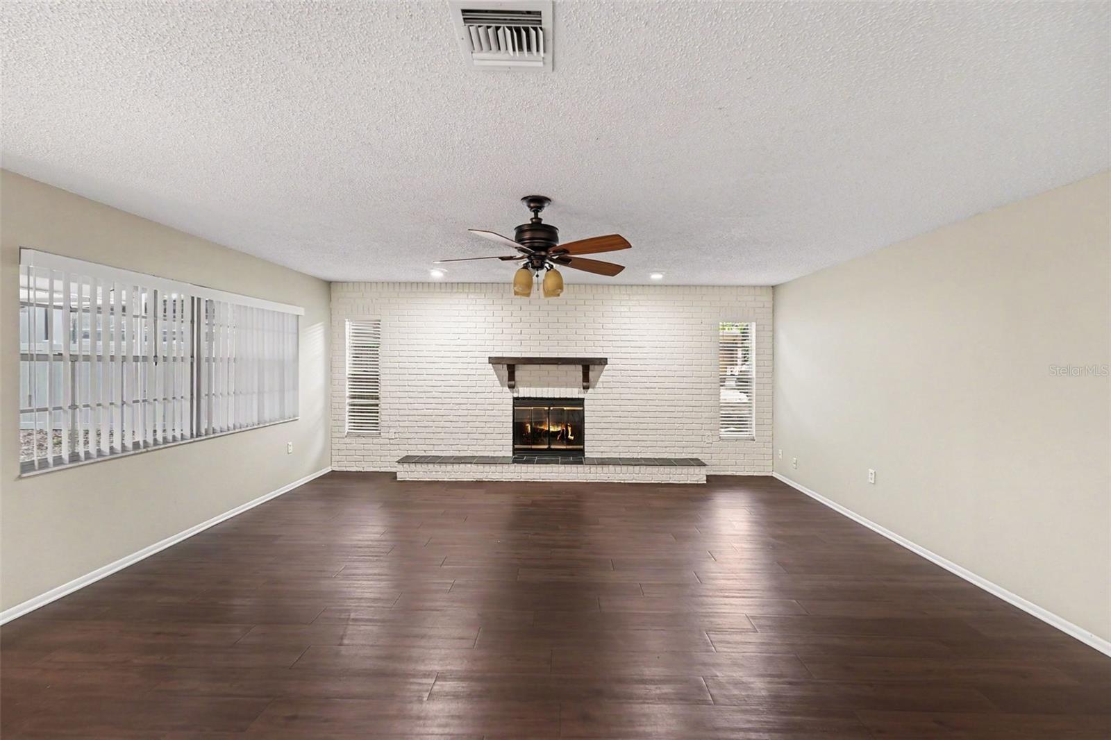 2431 GROVE RIDGE DR — photo 6