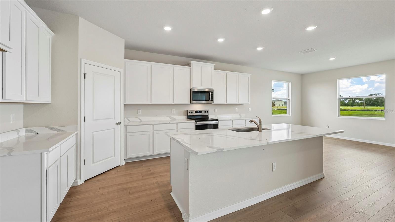 10429 WOODLAND GARDEN WAY — photo 4