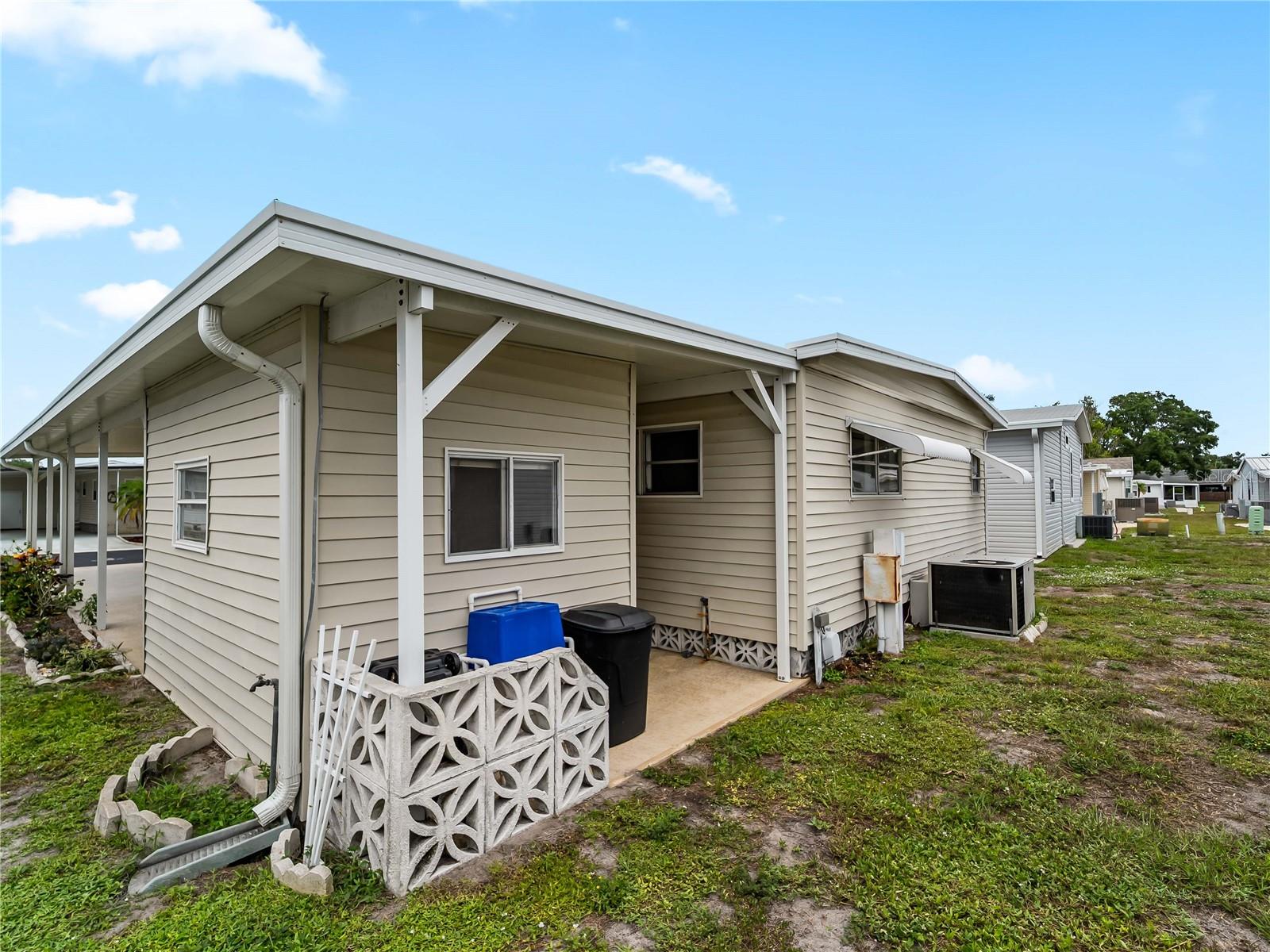 3226 SWEET BAY TER — photo 33