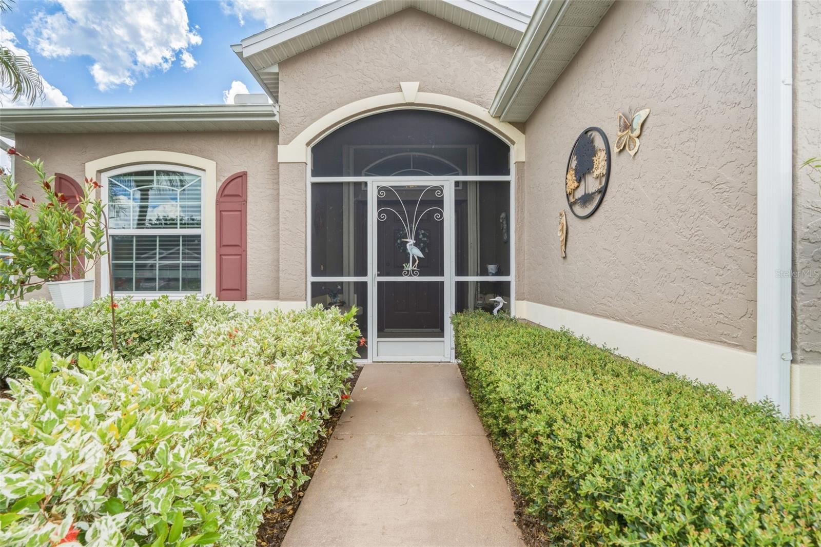 1351 HEDGEWOOD CIR — photo 4