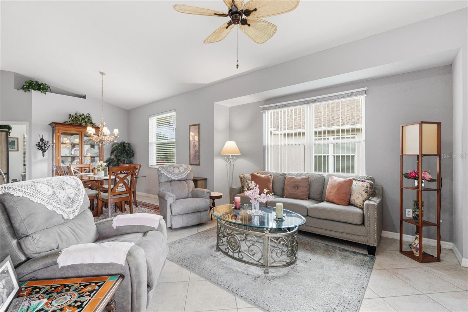 1351 HEDGEWOOD CIR — photo 13