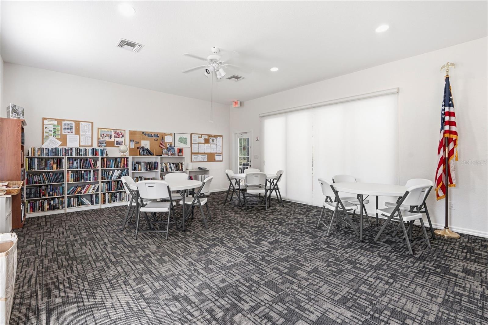1351 HEDGEWOOD CIR — photo 30