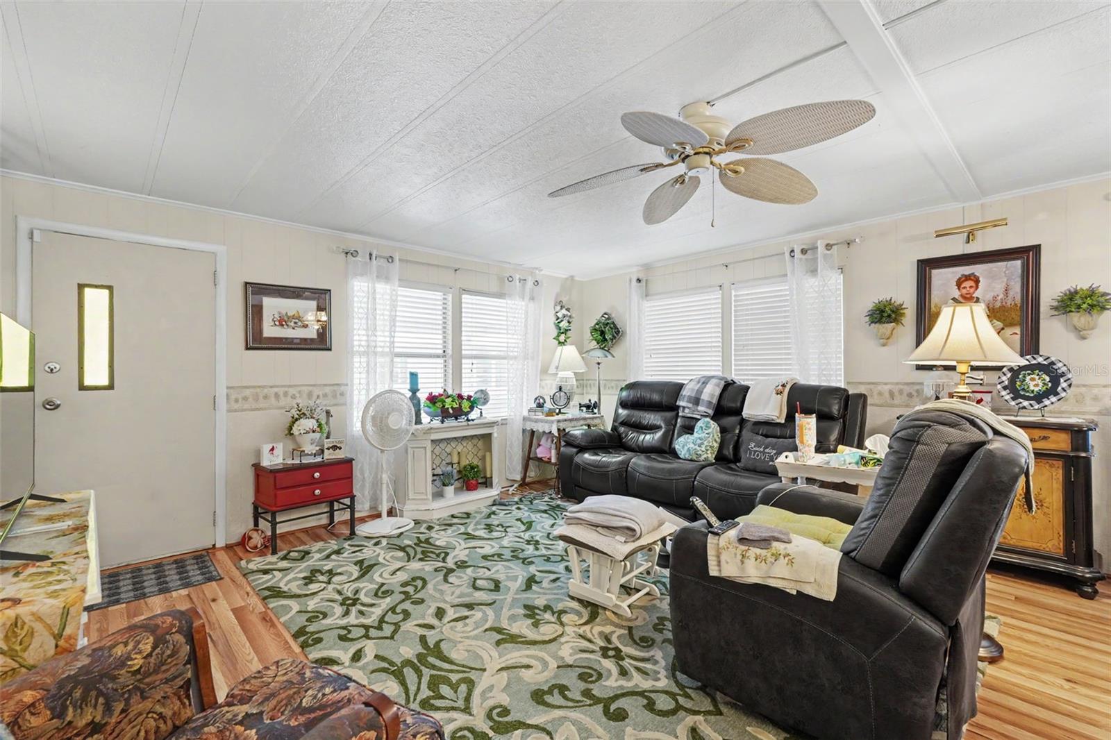 6523 KANSAS ST — photo 29