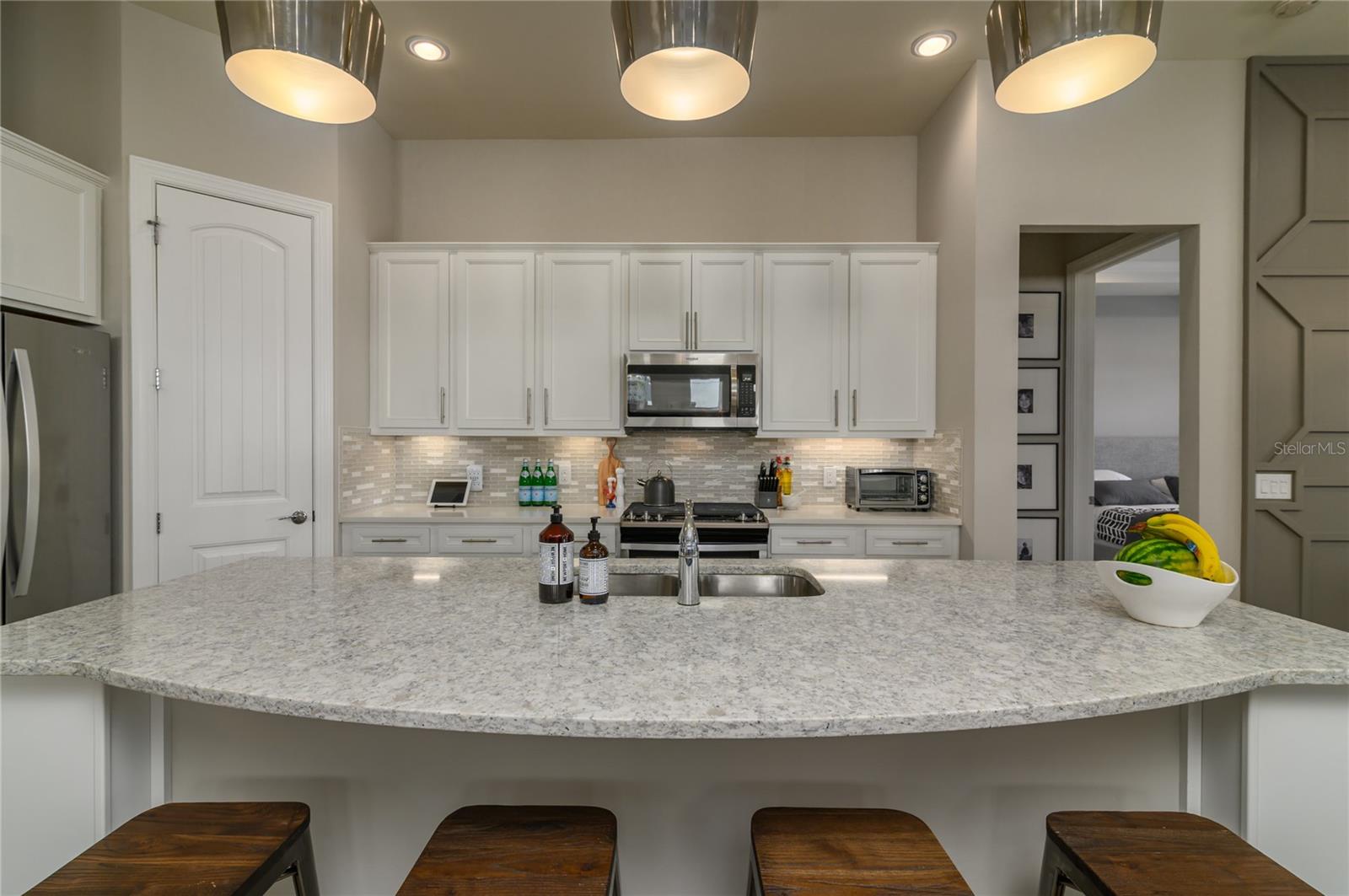 12203 SEABROOK AVE — photo 9