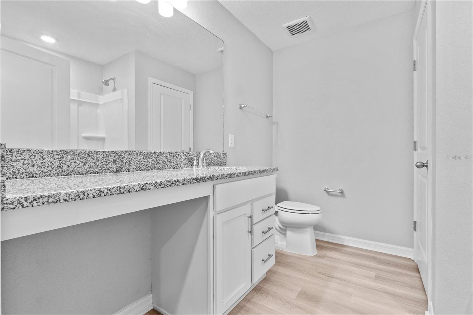 9972 MESIC WOODS AVE — photo 25