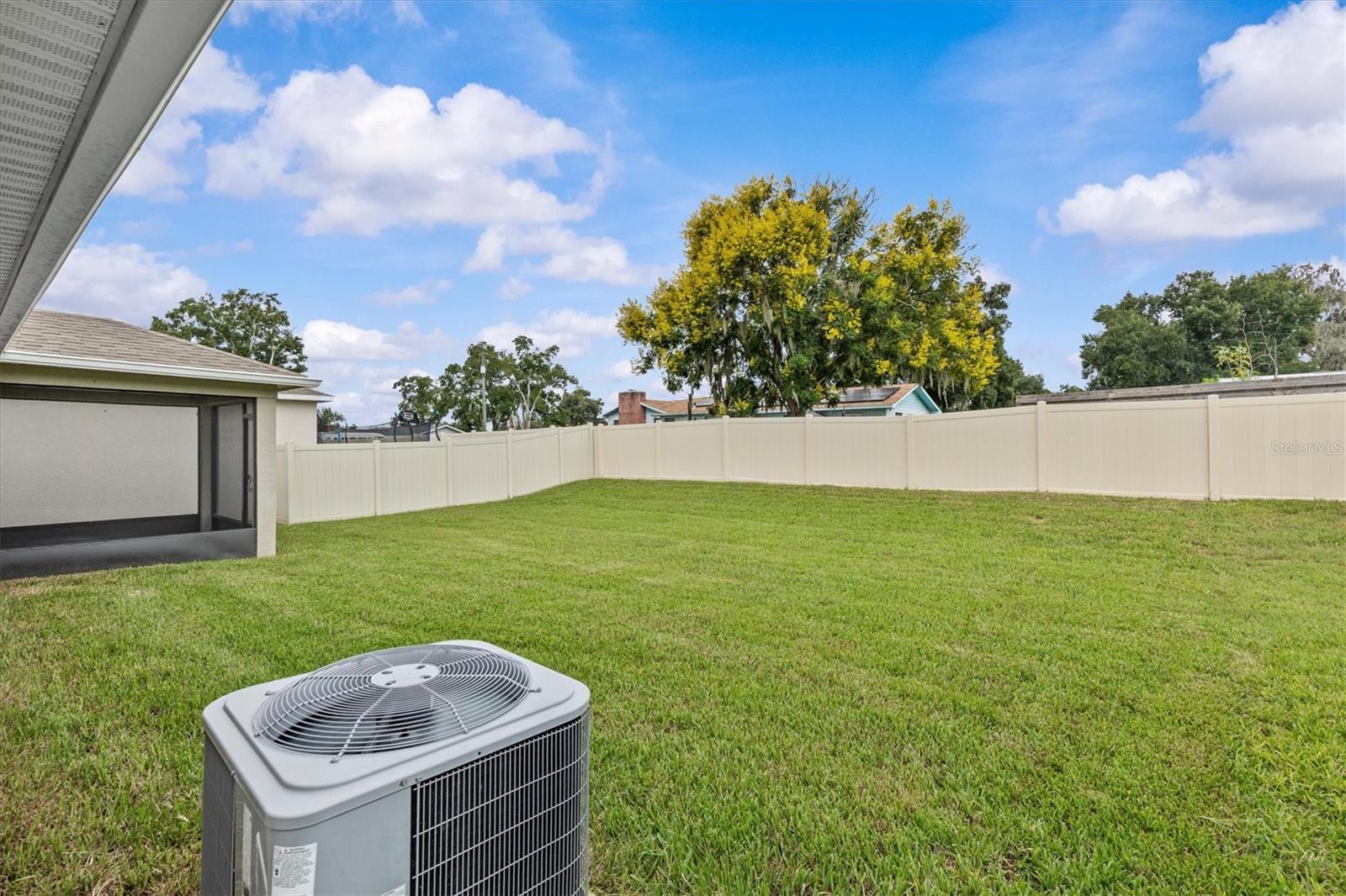 9972 MESIC WOODS AVE — photo 44