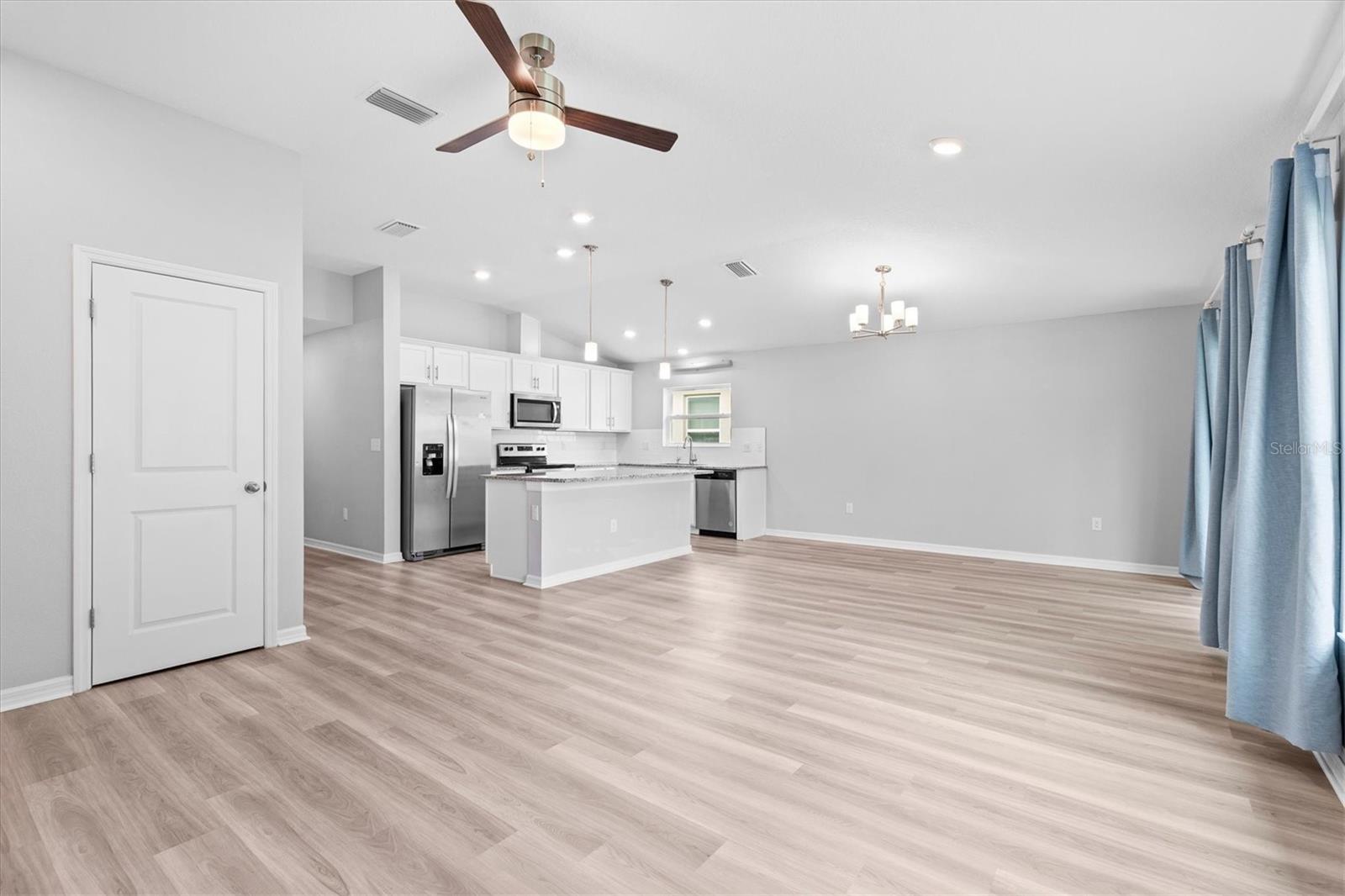 9972 MESIC WOODS AVE — photo 17