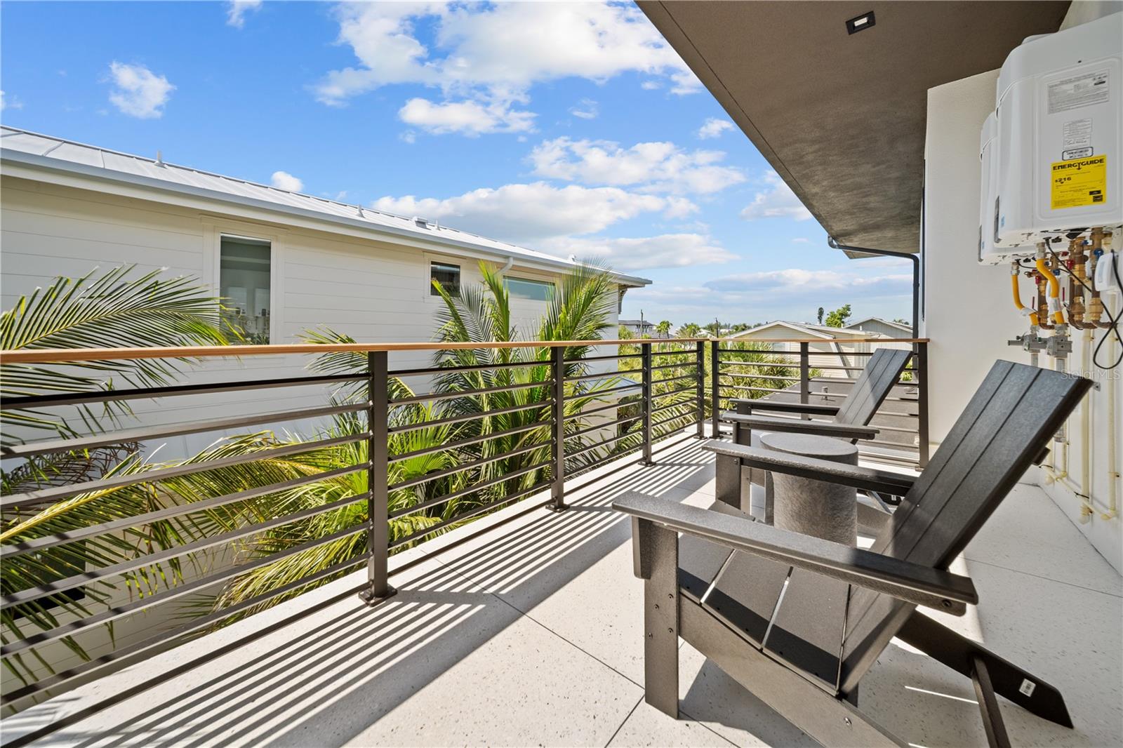 411 PALM AVE — photo 44