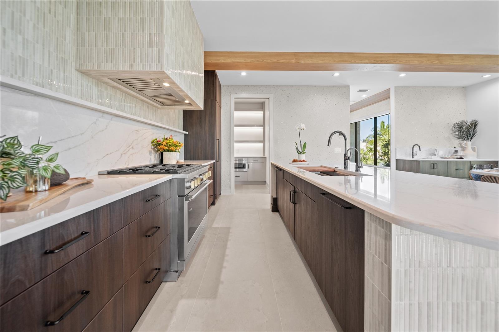 411 PALM AVE — photo 13