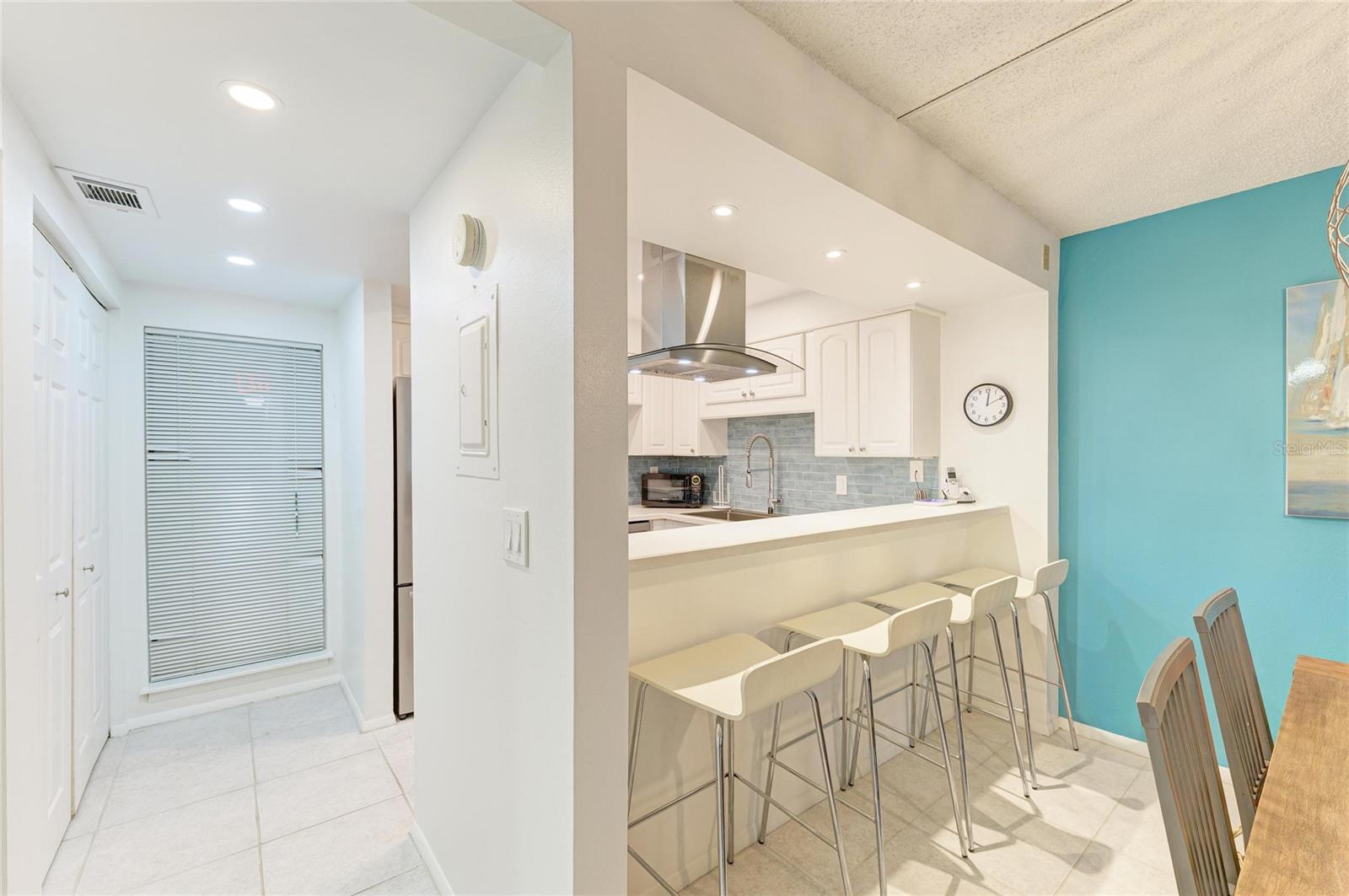 6157 MIDNIGHT PASS RD #E12 — photo 12
