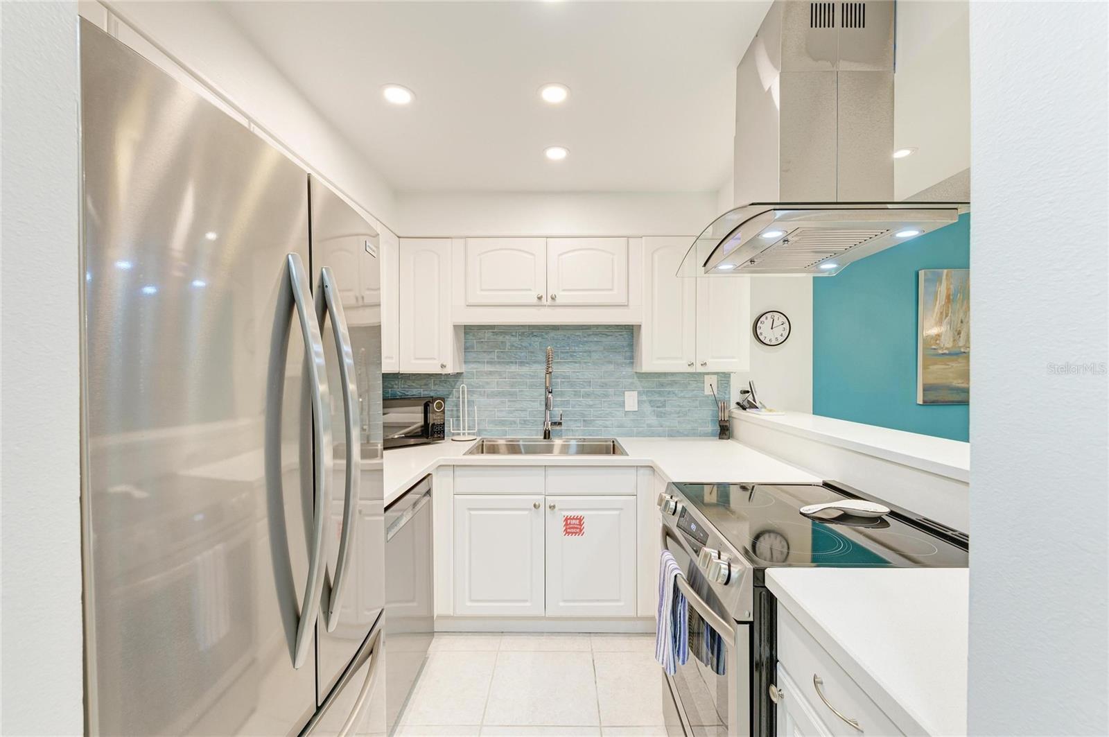 6157 MIDNIGHT PASS RD #E12 — photo 13