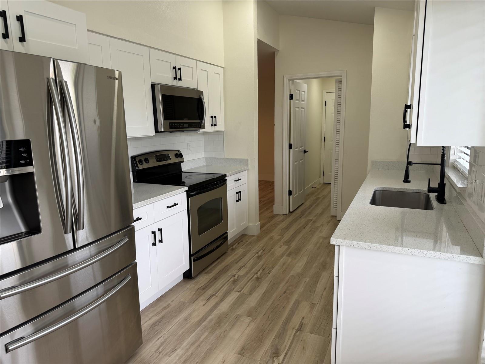 339 PEMBROKE LN S #228 — photo 3